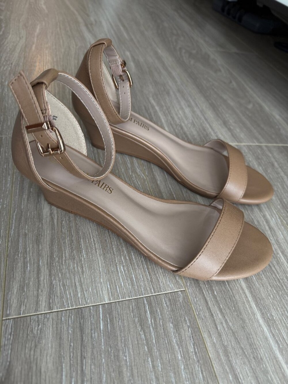 Dream Pairs Nude Ankle Strap Low Wedge Sandals, Size 8.5